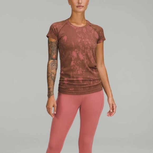 lululemon athletica Tops - Lululemon Swiftly Tech Short Sleeve Shirt 2.0
Roasted Brown / Brier Rose